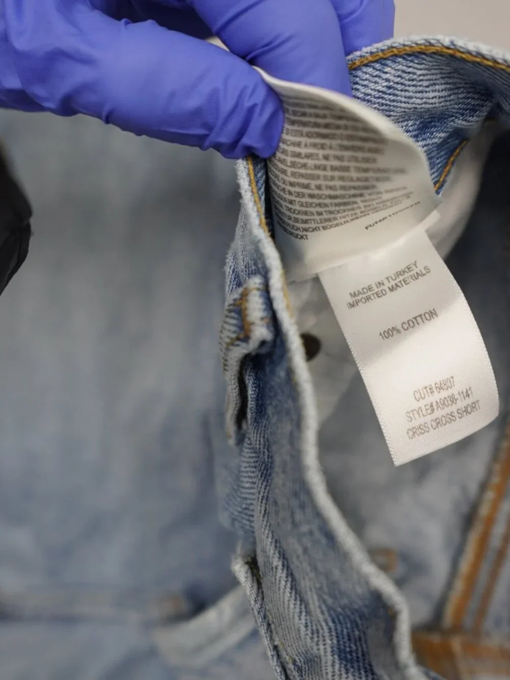 AGOLDE Criss Cross Jean Shorts in Symbol Size 23 - Picture 8 of 12